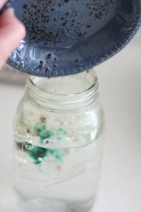 4.-pouring-IMG_3386-199x300